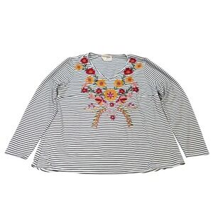 Savanna Jane Striped Floral Blouse Women's Siz 1X Black White Embroidered V-Neck